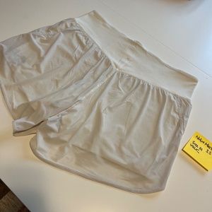 Lululemon Nulu and Mesh Yoga Short, Size 14, small amount of discoloration